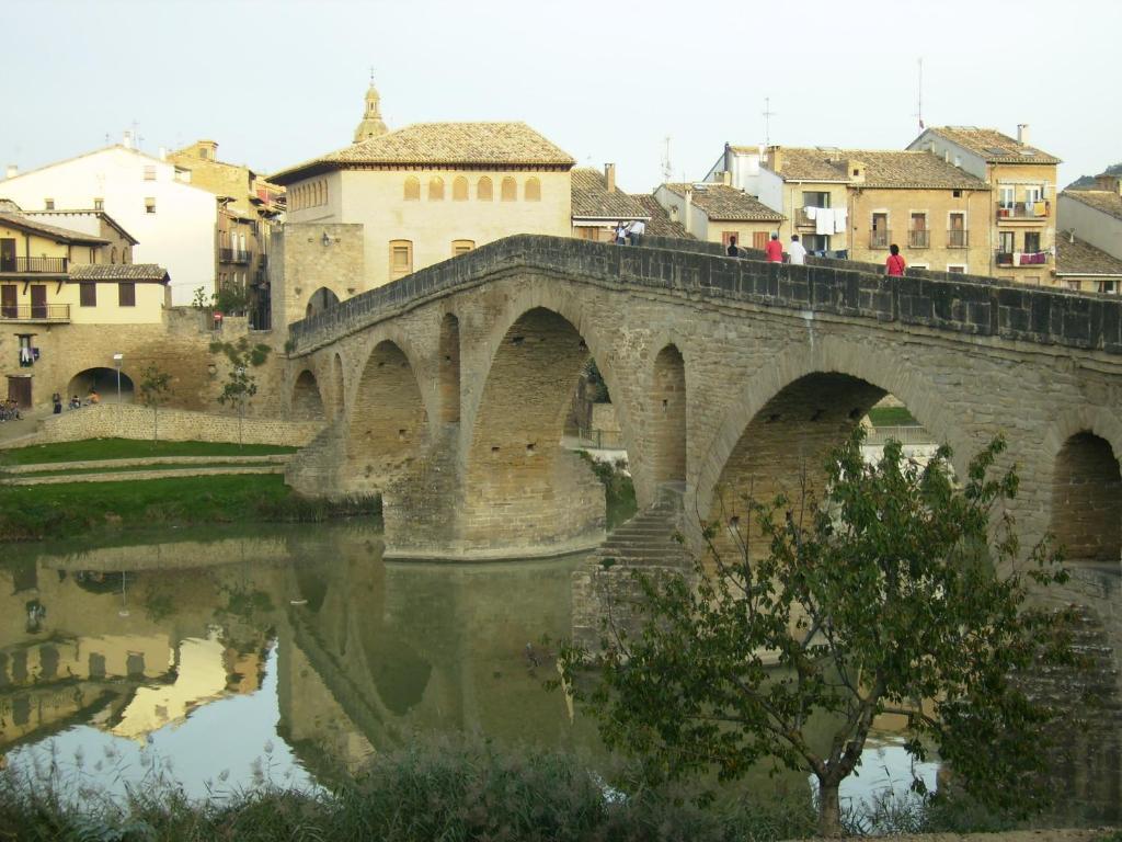 Hotel El Cerco Puente La Reina Bagian luar foto